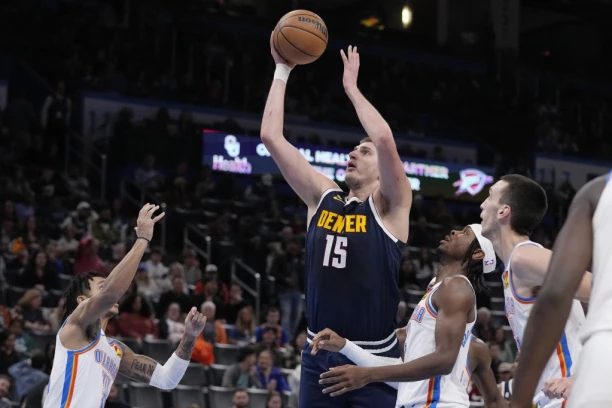 STRAHUJE SE NA NAJGORE: Teška povreda - KRAJ SEZONE za Srbina?