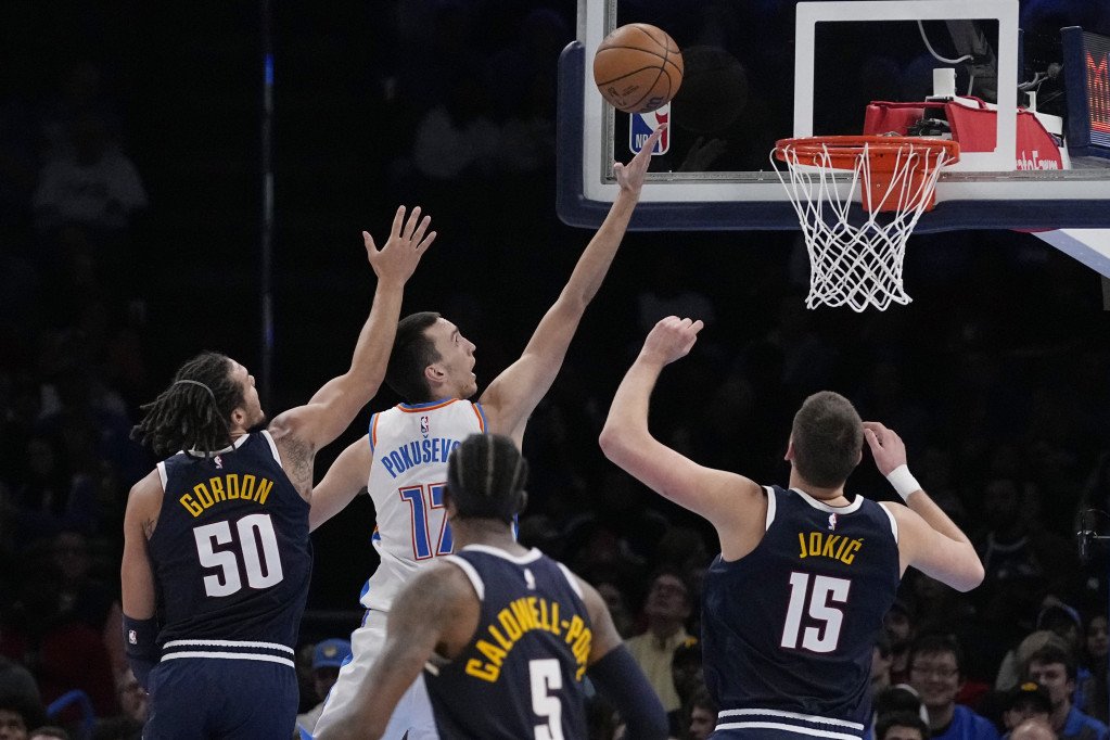 Detalj sa meča Oklahoma - Denver