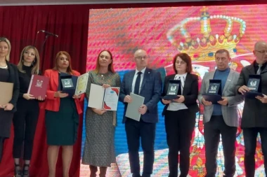 OBELEŽEN DAN OPŠTINE KOSOVSKA MITROVICA: Direktor "Borbe" čestitao 40 godina rada medijske kuće u ovom gradu