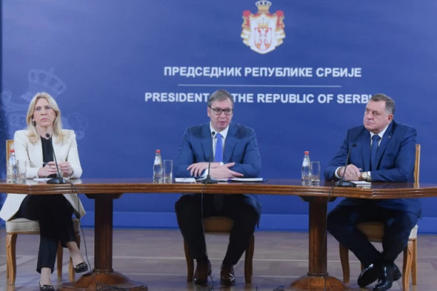 POKUŠAVAMO DA ISPRAVIMO GLUPOSTI KOJE STE NAM OSTAVILI PRE  11 GODINA! Vučić o napadima Rade Trajković i Srđana Milivojevića: Vi nam držite moralne pridike?