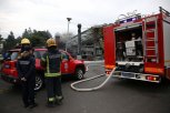 JOŠ JEDAN STRAVIČAN POŽAR NA VASKRS U SRBIJI: Goreo ugostiteljski objekat u Kaću, vatra pretila da se proširi na banku!