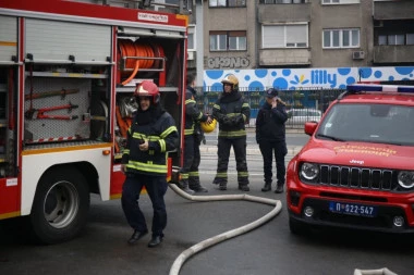HOROR U RUMI: Prijavili da se lift pokvario, a vatrogasci prilikom izlaska na teren pronašli telo