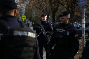 UHAPŠENI GENERAL I SNAJPERISTA: Velika akcija MUP u Subotici!