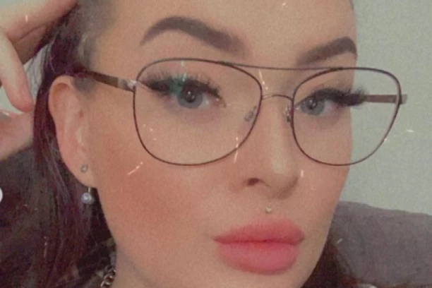 OTIŠLA SA 9.000 EVRA U TURSKU, A VRATILA SE KAO DRUGA OSOBA: Smršala fenomenalnih 53 kilograma, neverovatna transformacija! (FOTO)