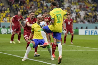 ZAPALIO NACIJU! UPROPASTIO SRBIJU, a porodica likovala u transu! (VIDEO)