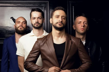 SENTIMENT ĆE U SRCE DIRNUTI I STARE I MLADE! Bit bend objavio novu pesmu! (VIDEO)