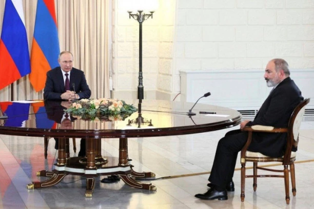 OPASNA IGRA PAŠINJANA! ''Ko će se i KADA kajati, istorija će pokazati''!