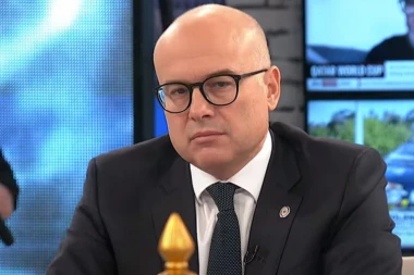 EVO ŠTA JE MINISTAR ODBRANE PORUČIO "HEJTERIMA": Je l’ volite Srbiju? Je l’ volite Orlove? Pa sad treba stati uz njih, sad se pokazuje odanost i patriotizam!