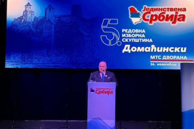 PALMA JEDNOGLASNO IZABRAN: 1.600 delegata na 5. izbornoj Skupštini Jeidnstvene Srbije glasalo da Markovića ostane predsednik