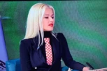 SKANDAL NA NACIONALNOJ TV CRNE GORE! Novinarka promoviše ŠAHOVNICU tokom Mundijala u Kataru! (FOTO)