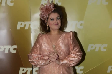 BIVŠA PREDSTAVNICA SRBIJE OPLELA PO POBEDNIKU PZE: Nije mi jasno šta peva, ne znam da li je za Liverpul!