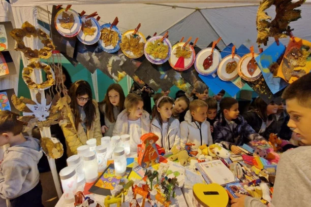 “HUMANOST NA DELU U DEČIJEM ODELU”: Paraolimpijski školski dan u Školi "Ruđer Bošković" (FOTO)