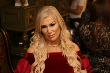 TEŠKO JE! I DALJE MI NIJE DOBRO KADA SE SETIM: Elma Sinanović otvorila dušu o najtežem periodu u životu!