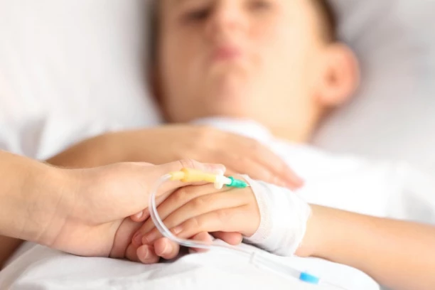 DEČAK UMRO NAKON ŠTO SE OKUPAO U AKVA PARKU: Pokupio opasnu amebu koja mu je napala mozak, "U BOLNICI JE JEDVA MOGAO DA SE POMERA"