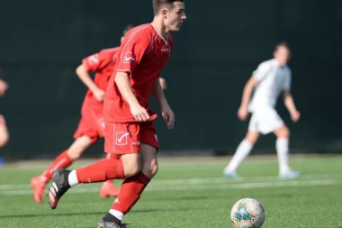 MLADI VEZISTA UZDANICA SRPSKOLIGAŠA SA NOVOG BEOGRADA: Stojanović pravi majstor sa loptom!