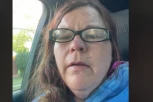 NAŠLA SKRIVENU KAMERU U TUŠ KABINI! Žena shvatila da joj muž snima ćerku (16) dok se kupa! ODMAH POTRPALA STVARI U KESE ZA ĐUBRE I PRIJAVILA MANIJAKA! (VIDEO)
