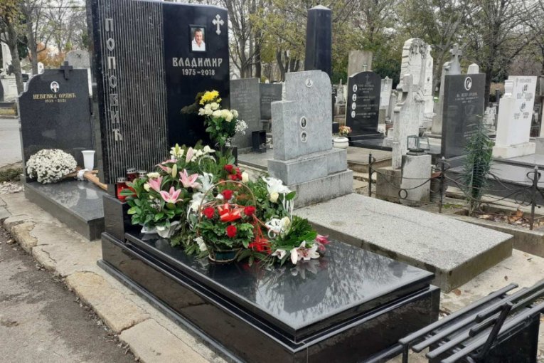 Grob Vladimira Popovića