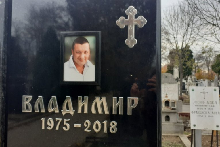 Grob Vladimira Popovića