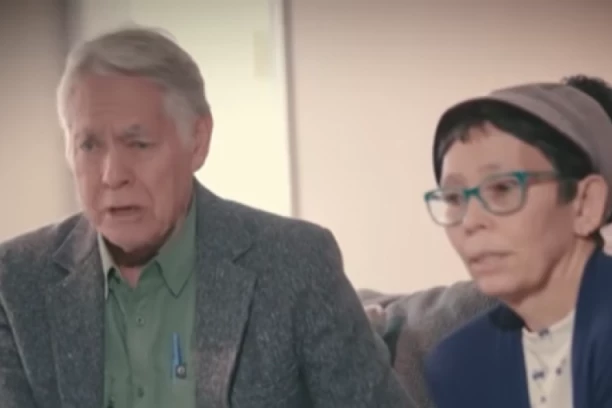 DADILJA IM JE KIDNAPOVALA DETE PRE 50 GODINA: Pronašli su ćerku preko DNK analize, a ovako je izgledao njihov prvi SUSRET