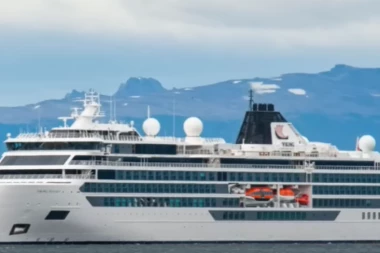 DRAMA NA LUKSUZNOM KRUZERU: Stravična oluja zahvatila brod, povređeno 100 putnika