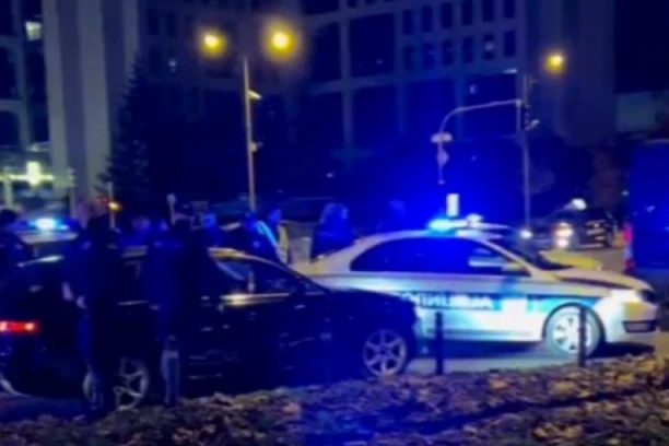 VELIKA POTERA ULICAMA NOVOG SADA: Zatvoren Most slobode, uhapšen vozač audija! (VIDEO)