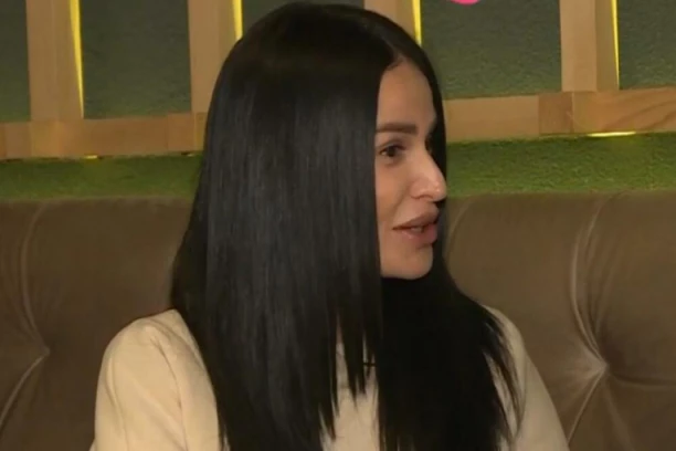 INDI IZAŠLA IZ BOLNICE I PORUČILA: Nešto što je trunulo u mom organizmu, otišlo je zauvek! Jako sam srećna!