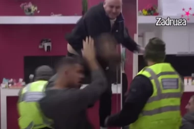 CAR DOŽIVEO NERVNI SLOM! Ušao u CRVENO, pa NASRNUO na Dragića zbog Aleks, psovao ga i PRETIO, obezbeđenje HITNO reagovalo! (VIDEO)