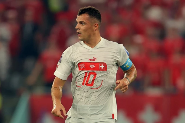 PROVOKATOR SE SMIRIO POSLE MUNDIJALA: Džaka uputio IZVINJENJE i stavio tačku!