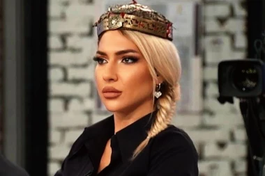 JOVANA JEREMIĆ SNIMILA PESMU: Popularna voditeljka se spremila da POKORI estradu, otkriven deo TEKSTA!