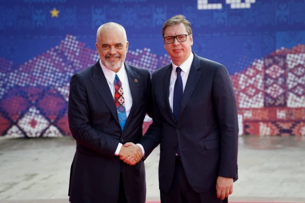 "PROŠIRENJE EU NIJE ČIN MILOSRĐA, VEĆ OBOSTRANO KORISNA INVESTICIJA"! Vučić i Rama u zajedničkom tekstu za nemački FAZ