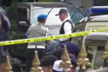 TERORISTI NANIŠANILI NAJVEĆI ZABAVNI PARK! Policija na licu mesta, zatvoren objekat