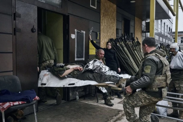 RAKETNI NAPAD NA STRELJANU: Poginulo šest vojnika, više od 10 ranjeno