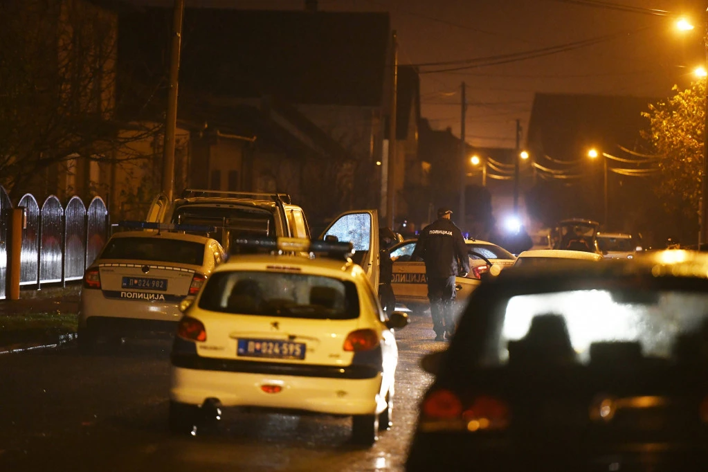 DETALJI HORORA NA BANOVOM BRDU: Pronađeni dete (9) i otac (42) bez znakova života, sumnja se na UBISTVO I SAMOUBISTVO