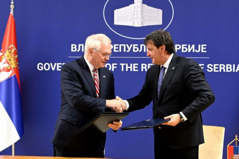 Sastanak Hila i Gašića