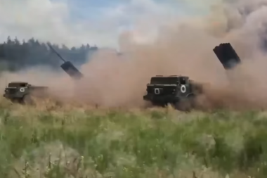 ŽESTOK NAPAD UKRAJINACA NA MELITOPOLJ! Eksplozije odjukuju i na Krimu (VIDEO)