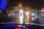 TEŽAK UDES NA ZRENJENINSKOM PUTU: Automobil udario u bankinu, pa preleteo u suprotnu traku i prevrnuo se - muškarac ozbiljno povređen (FOTO)
