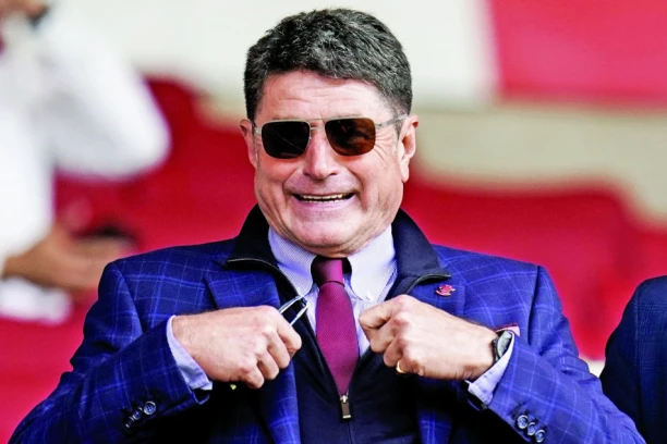 DOLIJAO! Dragan Šolak PROVALJEN: Uništio Sautempton, a sada mora da vrati OGROMAN dug!