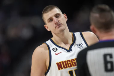 KOŠARKAŠKA POEZIJA NIKOLE JOKIĆA! Džoker novim TRIPL-DABLOM srušio Jutu u triler završnici (VIDEO)