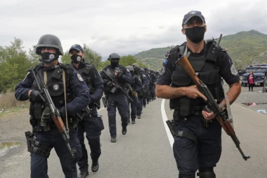 AMERIKANCI I ALBANCI PRIPREMAJU tzv. državu KOSOVO ZA NOVE AKCIJE! Sve ide po starom scenariju, Srbija može biti na udaru?!