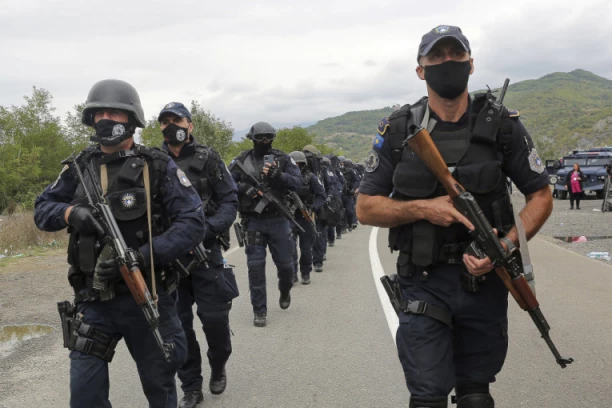 AMERIKANCI I ALBANCI PRIPREMAJU tzv. državu KOSOVO ZA NOVE AKCIJE! Sve ide po starom scenariju, Srbija može biti na udaru?!