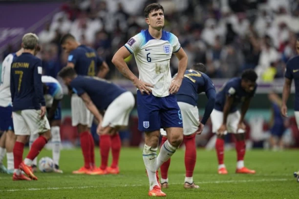 MA, MORA DA SE ŠALITE! Megvajer u idealnom timu Mundijala, a pored njega zvezda do zvezde (FOTO)