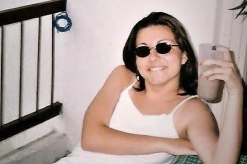 IVA SE JAVILA NA OGLAS ZA DADILJU I NIKADA SE NIJE VRATILA! Tinejdžerka kao da je u zemlju propala - njenoj majci stizali misteriozni pozivi: "Telefon mi je zazvonio..."