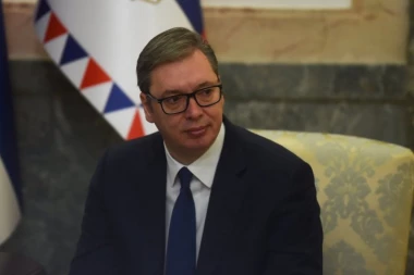 Vučić uputio saučešće povodom smrti Jagoša Purića