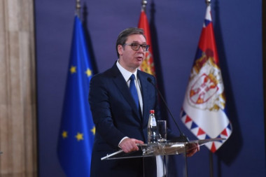 VUČIĆEVA VELIKA ČISTKA DIREKTORA: Do kraja maja kreće akcija koja će zatresti Srbiju