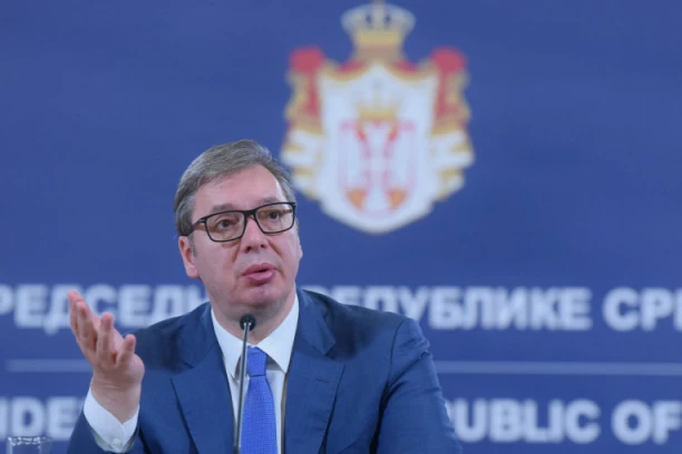 VUČIĆ SE SASTAO SA MINISTROM ODBRAMBENE INDUSTRIJE AZERBEJDŽANA: Ako želite snažnu vojsku, nikad ne možete biti zadovoljni! (FOTO)