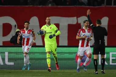 PROBLEMI NA MARAKANI: Posrnuli velikan ČERUPA odbranu Zvezde!