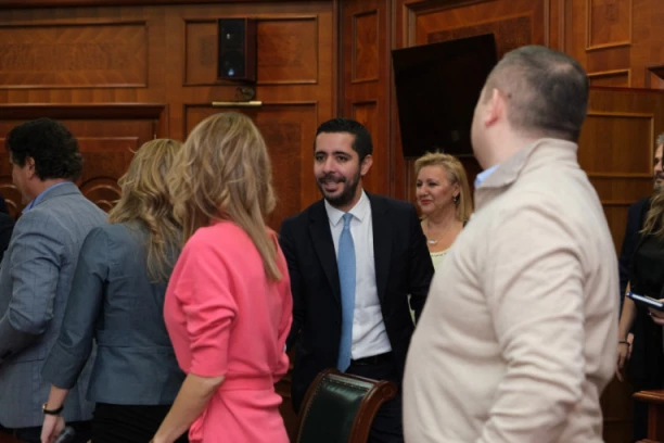 RAKIJA JE NAŠ NACIONALNI BREND, POREKLO I KVALITET MORAJU DA SE POŠTUJU! Tomislav Momirović sa predstavnicima Saveza proizvođača rakije Srbije!