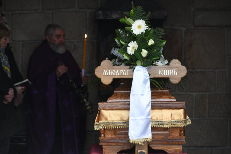 Sahrana Miodraga Ješića