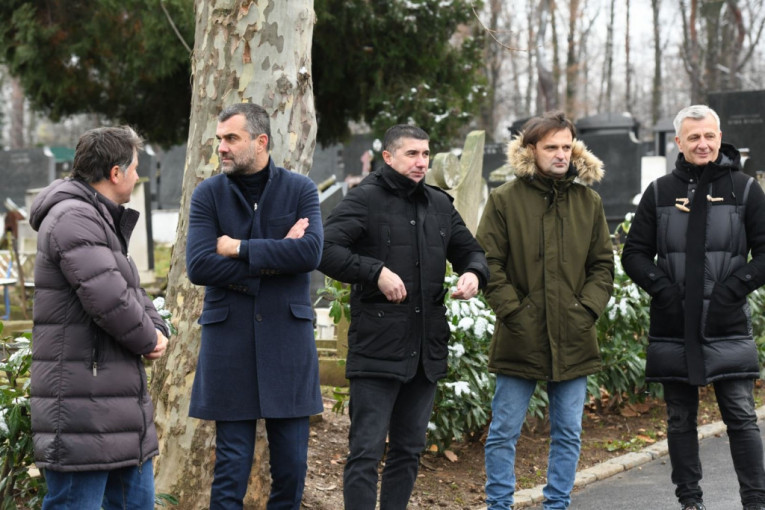 Sahrana Miodraga Ješića