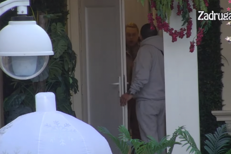 Marija Kulić tera Nenada Macanovića iz apartana